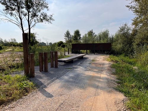 <p>
	Sledi kolesarjenje po 3 km krožni Poti med jelšami
</p>
<p>
	Foto: Jasna Tarman
</p>